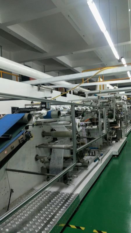 翻新婴儿尿片尿裤机器 成人纸尿裤机器 卫生巾机器