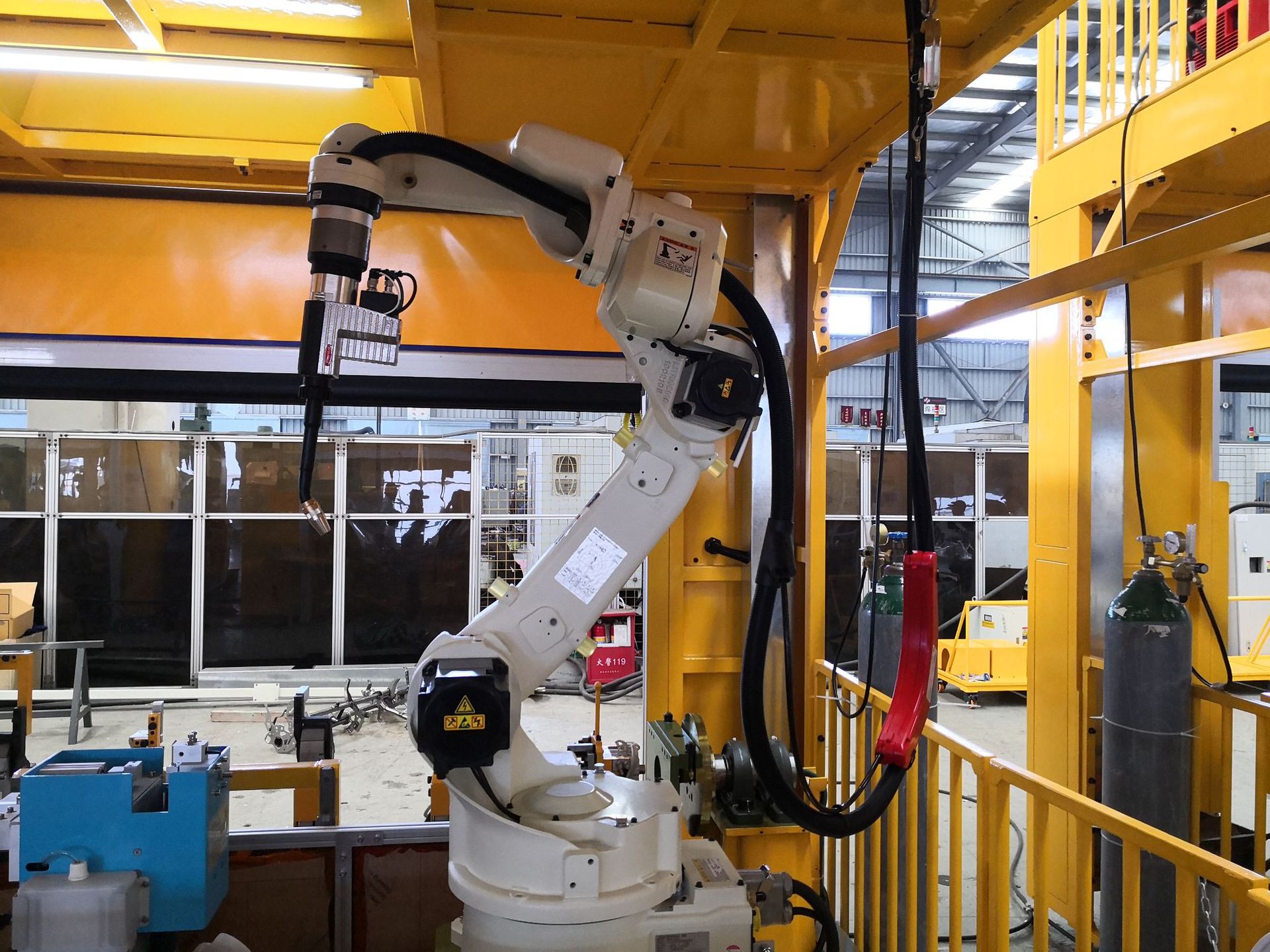 otc焊接机器人fd-b6,otc工业机器人fd-b6,otc机器人集成系统