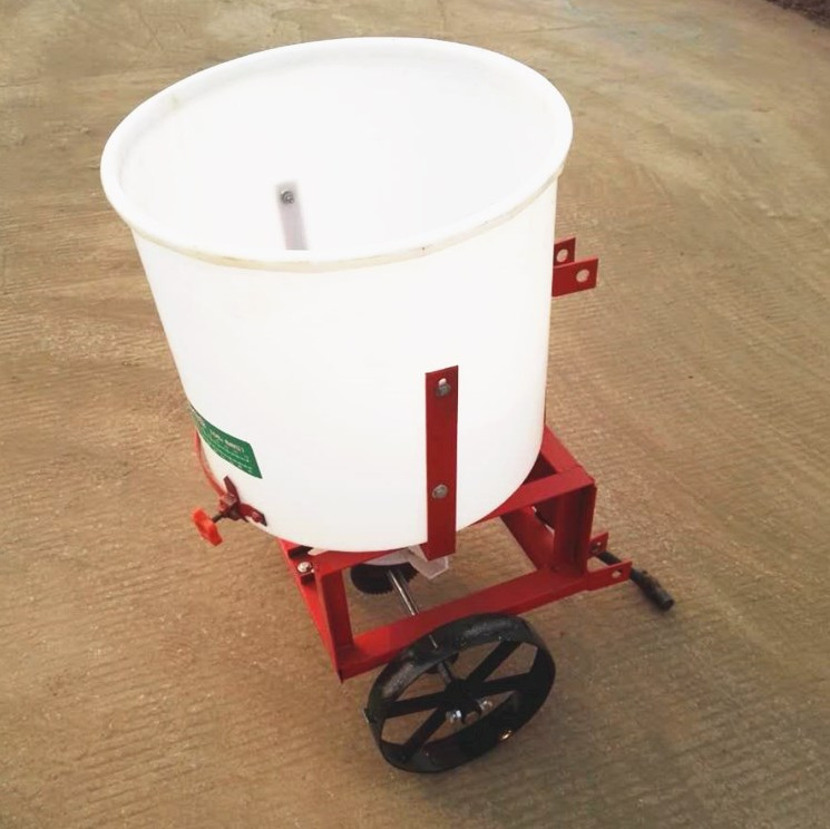 小型家用前置撒肥机 后置传动撒肥车