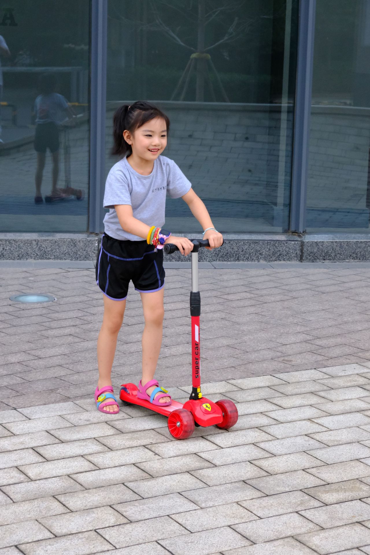 儿童滑板车_儿童滑板车小孩宽轮单脚男女宝宝溜溜车 - 阿里巴巴
