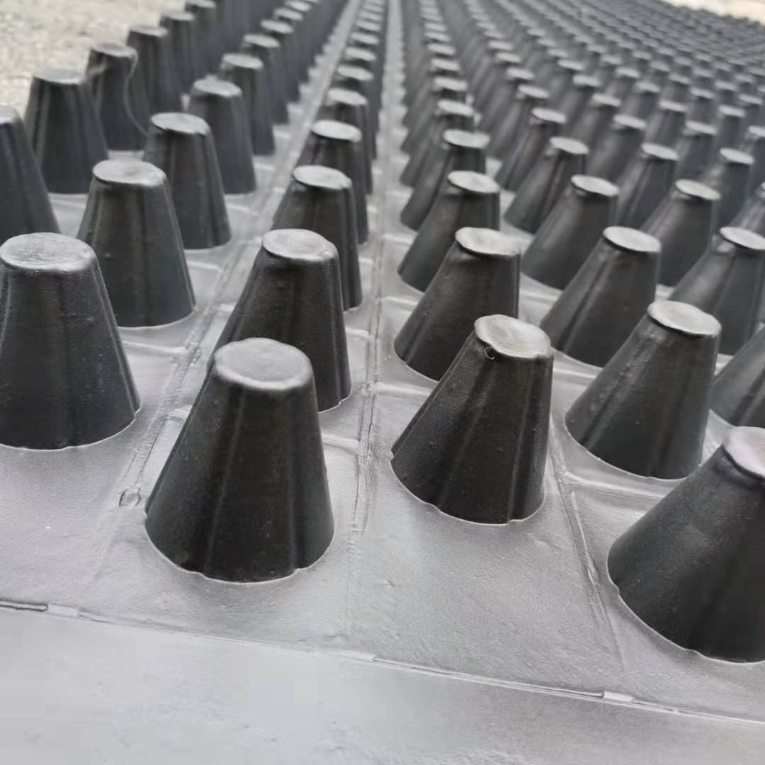 卷排水板屋顶绿化排水板楼顶花园凹凸型塑料阻根防排水板滤水板