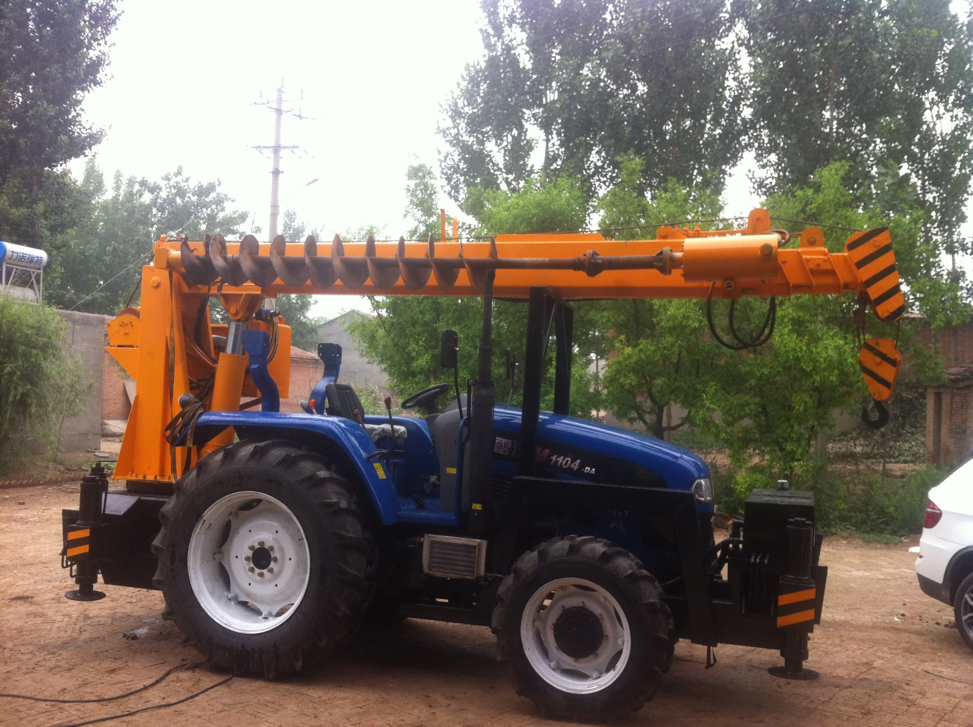 钻孔立杆两用机 电线杆立杆机 多功能吊钻一体机价格 图片 参数