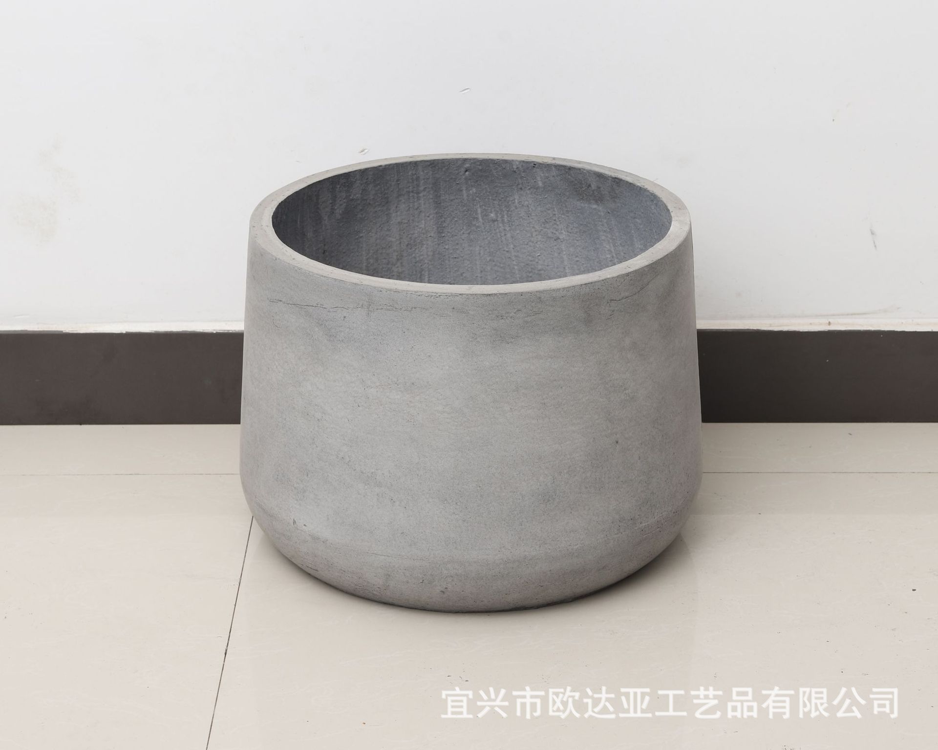 厂家低价批发圆底水泥花盆大号植物盆栽北欧室内多肉家居装饰摆件