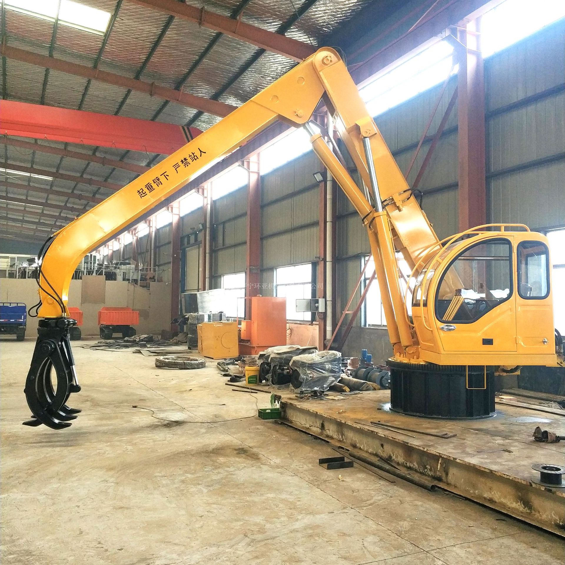 大型履带底盘抓钢机 固定式液压抓木机 多功能旋转抓取机