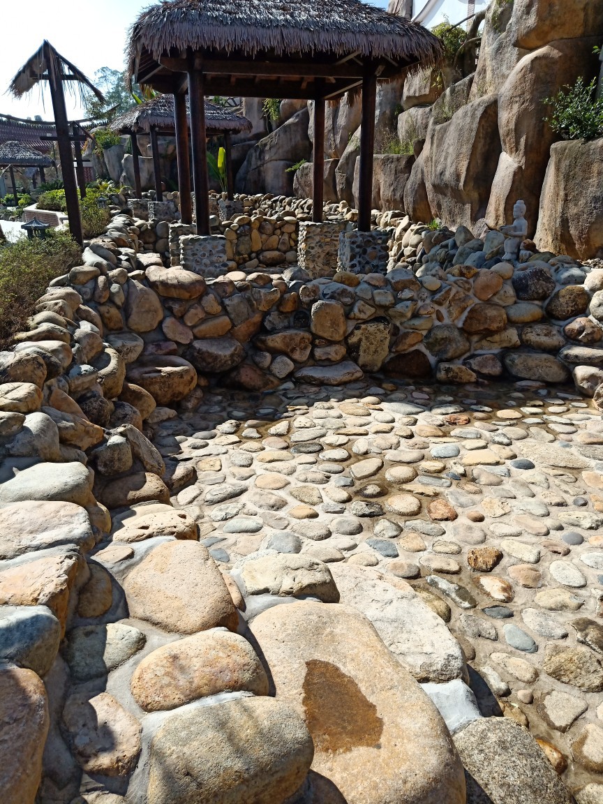 泉州鹅卵石天然河卵石溪石人造湖鹅卵石假山鱼池鹅卵石