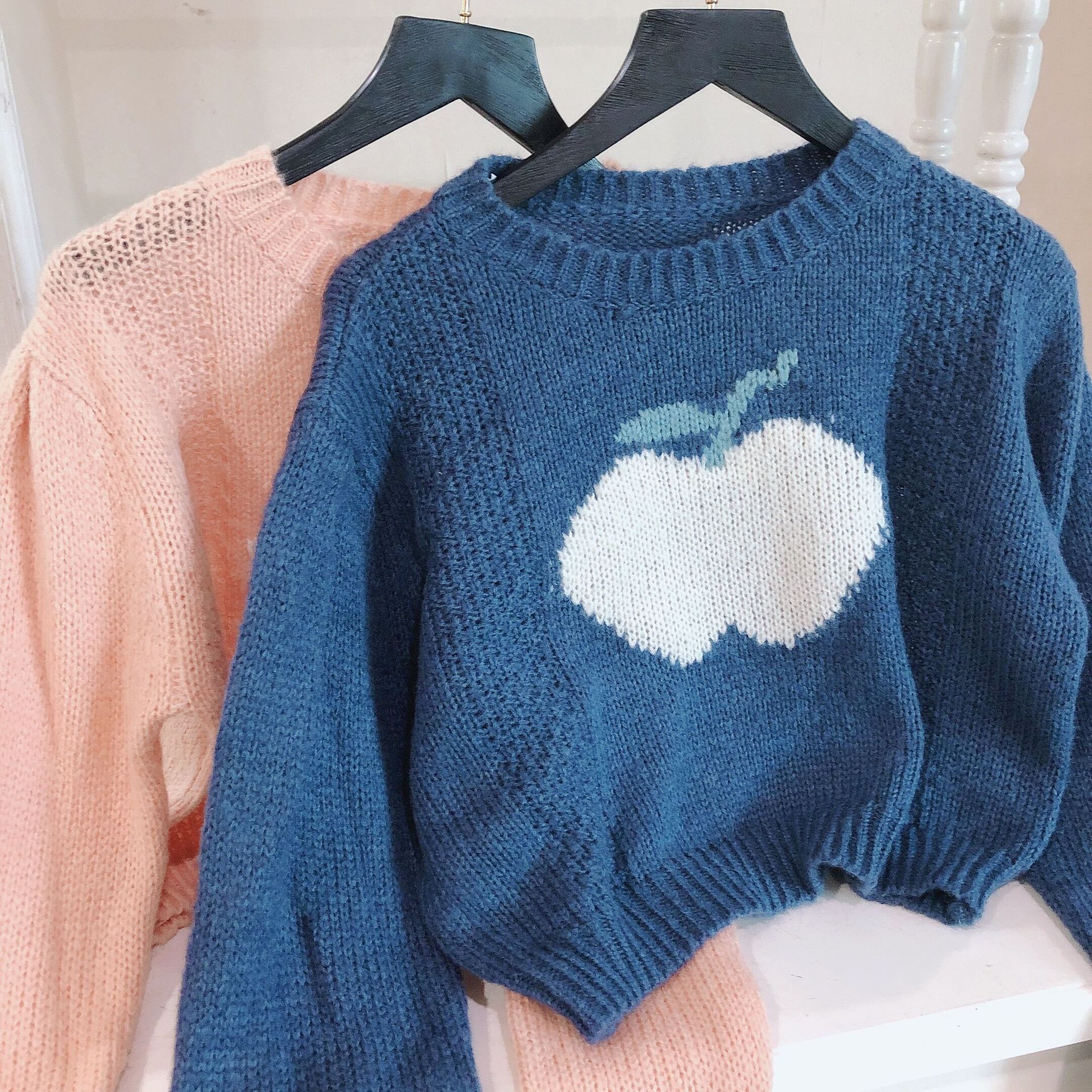 秋冬可爱糖果色苹果图案短款圆领修身显瘦学院风毛衣针织套头上衣