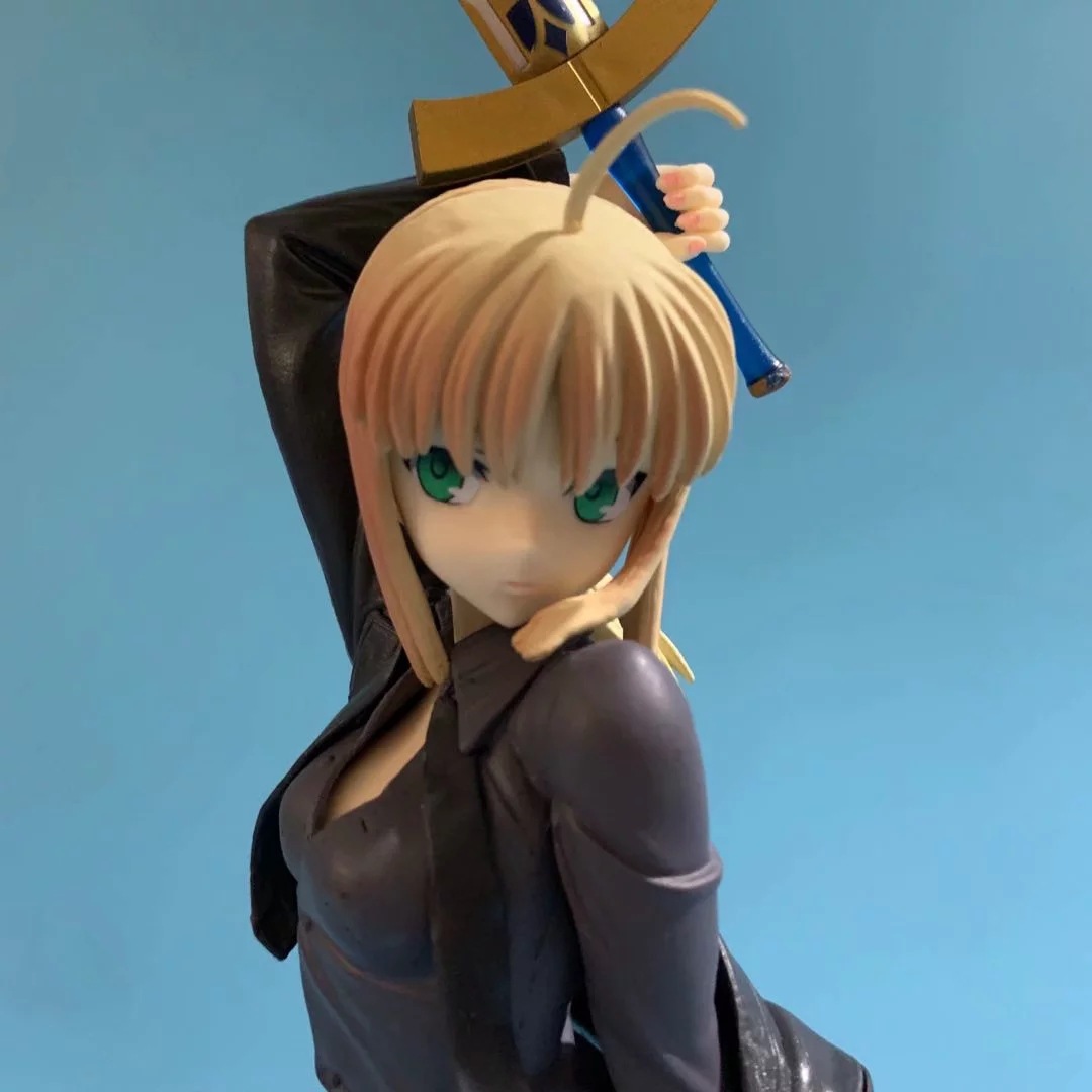 命运之夜 fate saber 跪姿塞巴 黑衬衫 盒装玩具 手办摆件模型