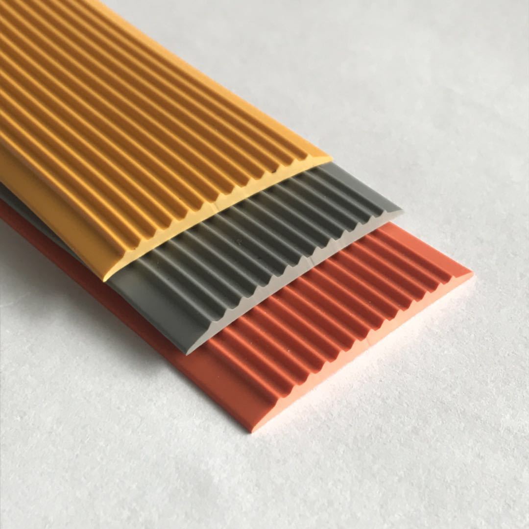 厂家批发 弹性防滑条 pvc楼梯防滑条 铝型材止滑条 楼梯平板条
