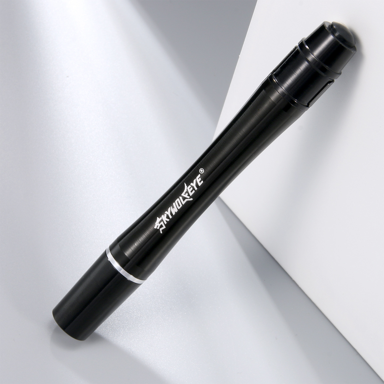 亚马逊新款 395紫光笔夹形迷你小手电 验钞荧光防伪医用笔灯