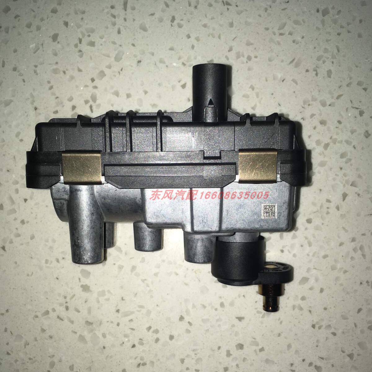 大通g10 v80发动机1.9t 2.5t涡轮增压器执行器 电磁阀 控制器总成