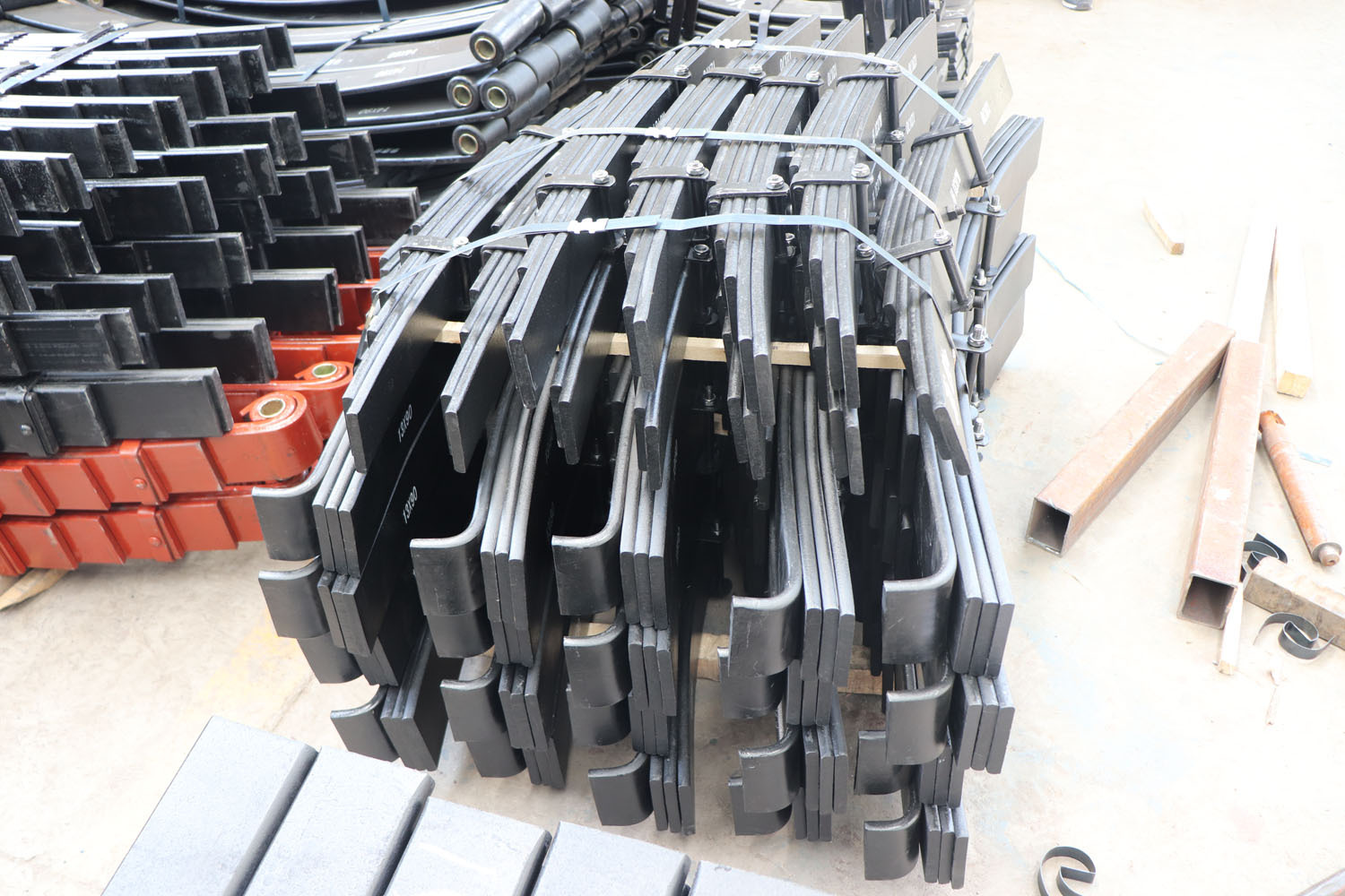 淄博弘力汽车配件弹板弹簧 定制汽车50crva汽车弹簧钢板