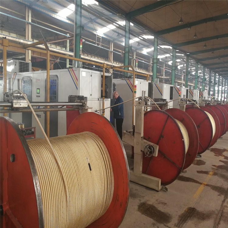 衡水高速编织机结构简单,操作方便郝