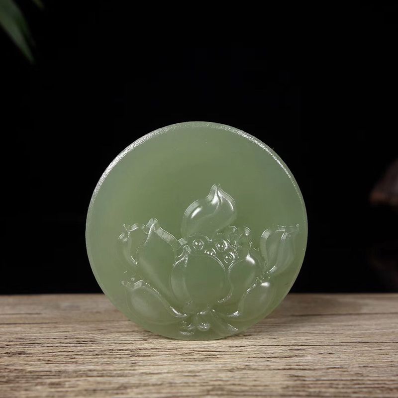 温润斋和田玉青海料湖水绿精雕莲花吊坠出水芙蓉男女款配饰送证书