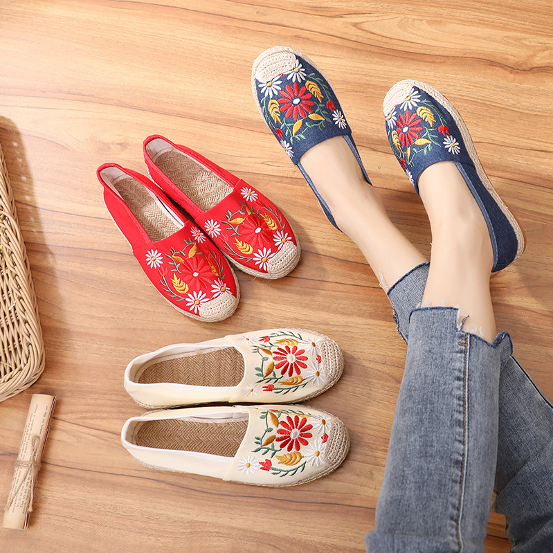 新款圆头棉麻民族风布鞋女汉服鞋古风老北京手工布鞋
