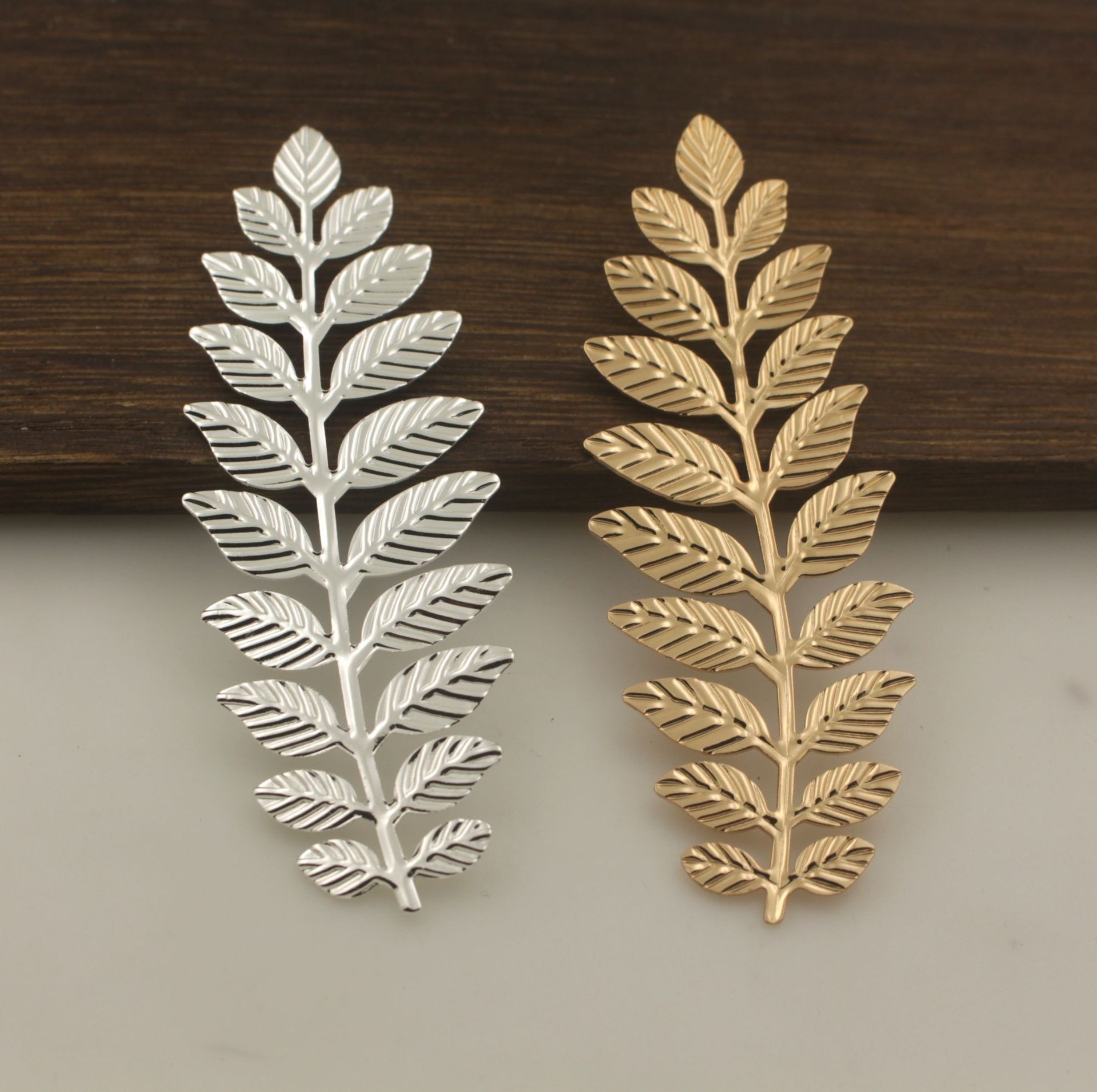 金色手工新娘头饰长条树叶森系叶条唯美韩式盘发婚纱配饰