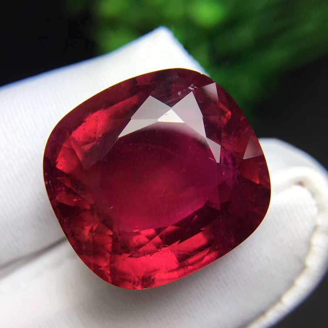福寿 批发天然电光卢比来碧玺戒面 全净体 切工精湛颜色艳丽
