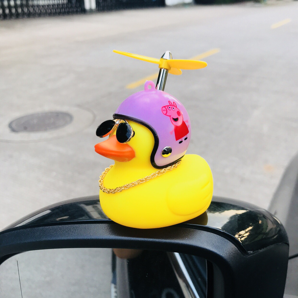抖音同款涡轮增鸭后视镜自行车车载摆件 头盔小黄鸭破风鸭社会鸭