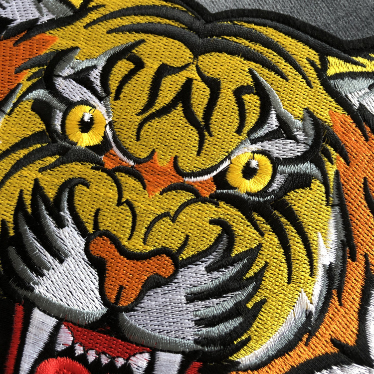 老虎头刺绣布贴绣花章猛兽绣花标虎头衣服装饰贴补丁贴徽章大号