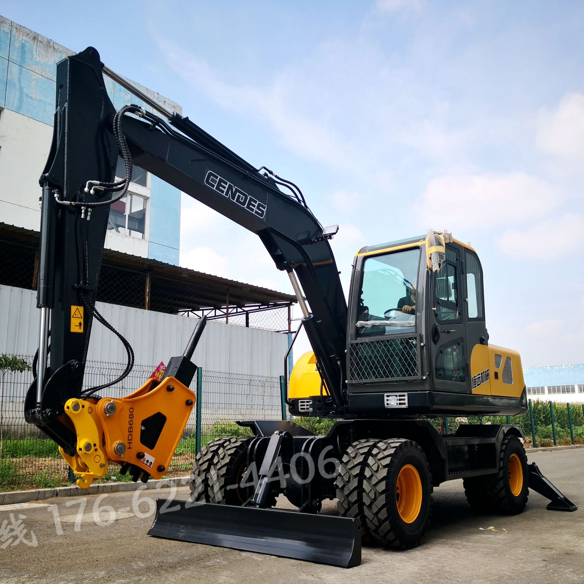 广东总经销轮胎挖掘机小型挖掘机农用小挖机轮式挖挖土机全国联保