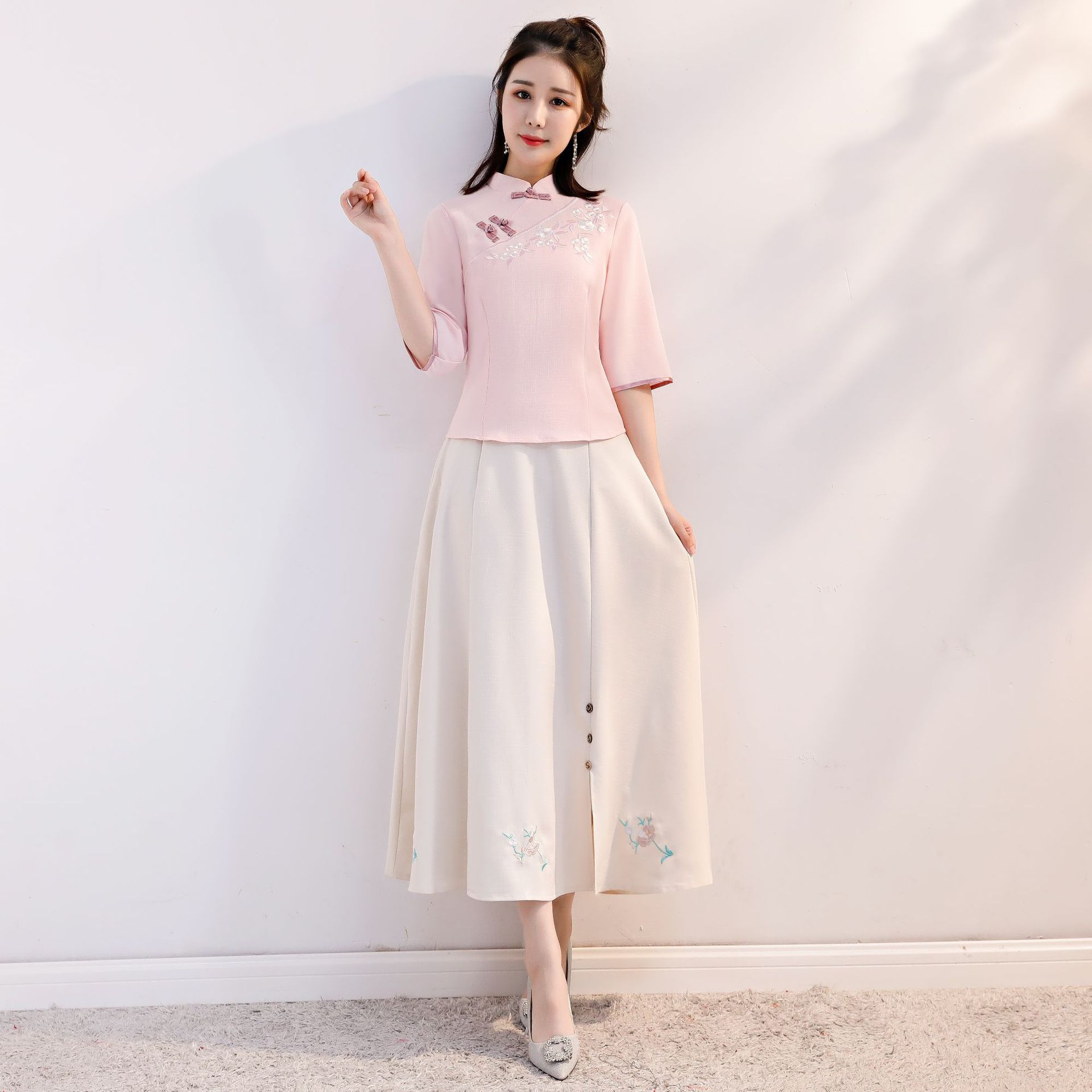 春夏款女装上衣旗袍套装复古中国风绣花女清仓特价, 不退换