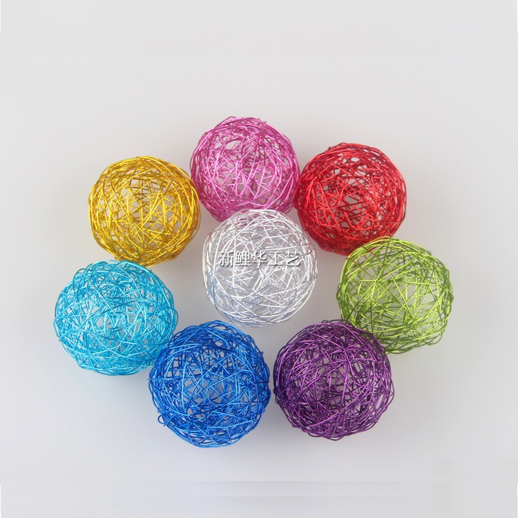 4-5cm彩色铁丝球 橱窗柜台装饰彩色球 幼儿园酒店吊挂彩球