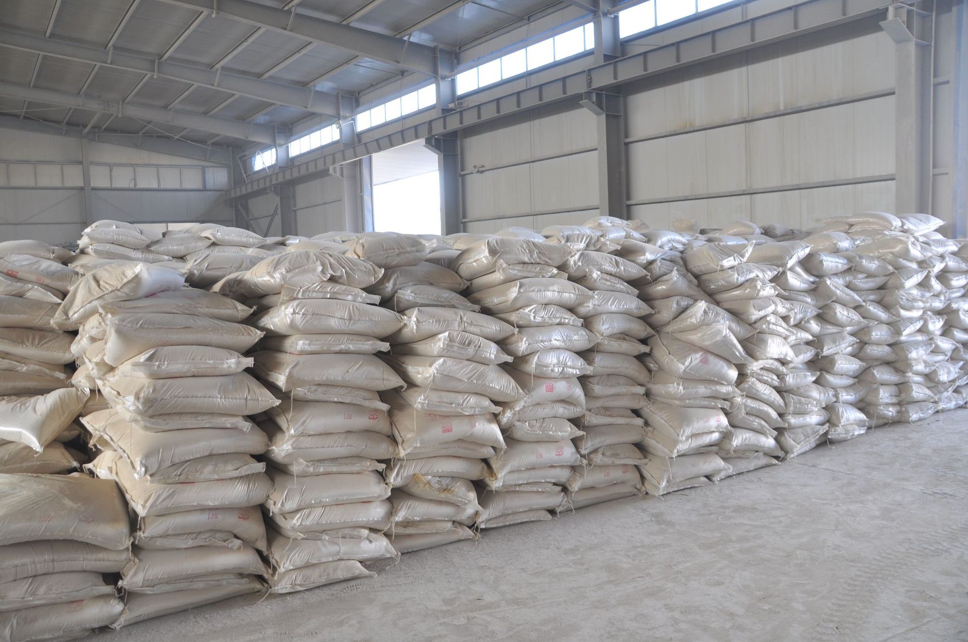 华潍有机膨润土钻井专用y21规格型号膨润土厂家供应