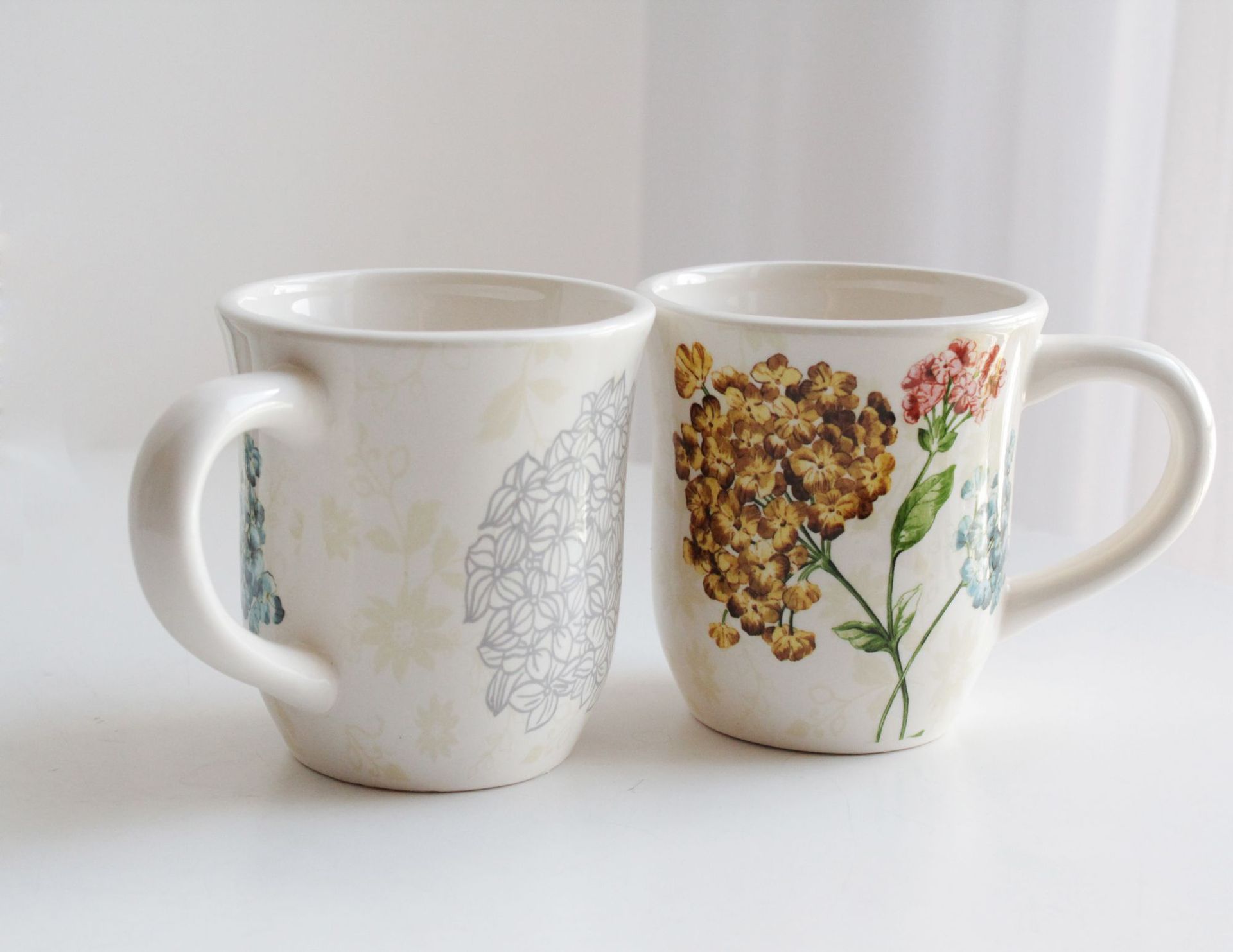 出口北欧风马克杯手绘花卉水杯 陶瓷创意欧式大肚杯 白云土陶瓷杯