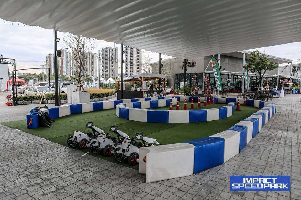 卡丁车赛道围栏商场耐撞抗氧化卡丁车俱乐部围栏防撞户外赛道水马