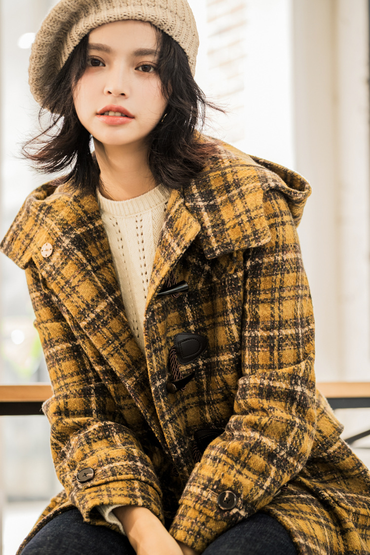 19秋冬日式学院百搭格子羊毛大衣牛角扣连帽中长款毛呢外套女7366