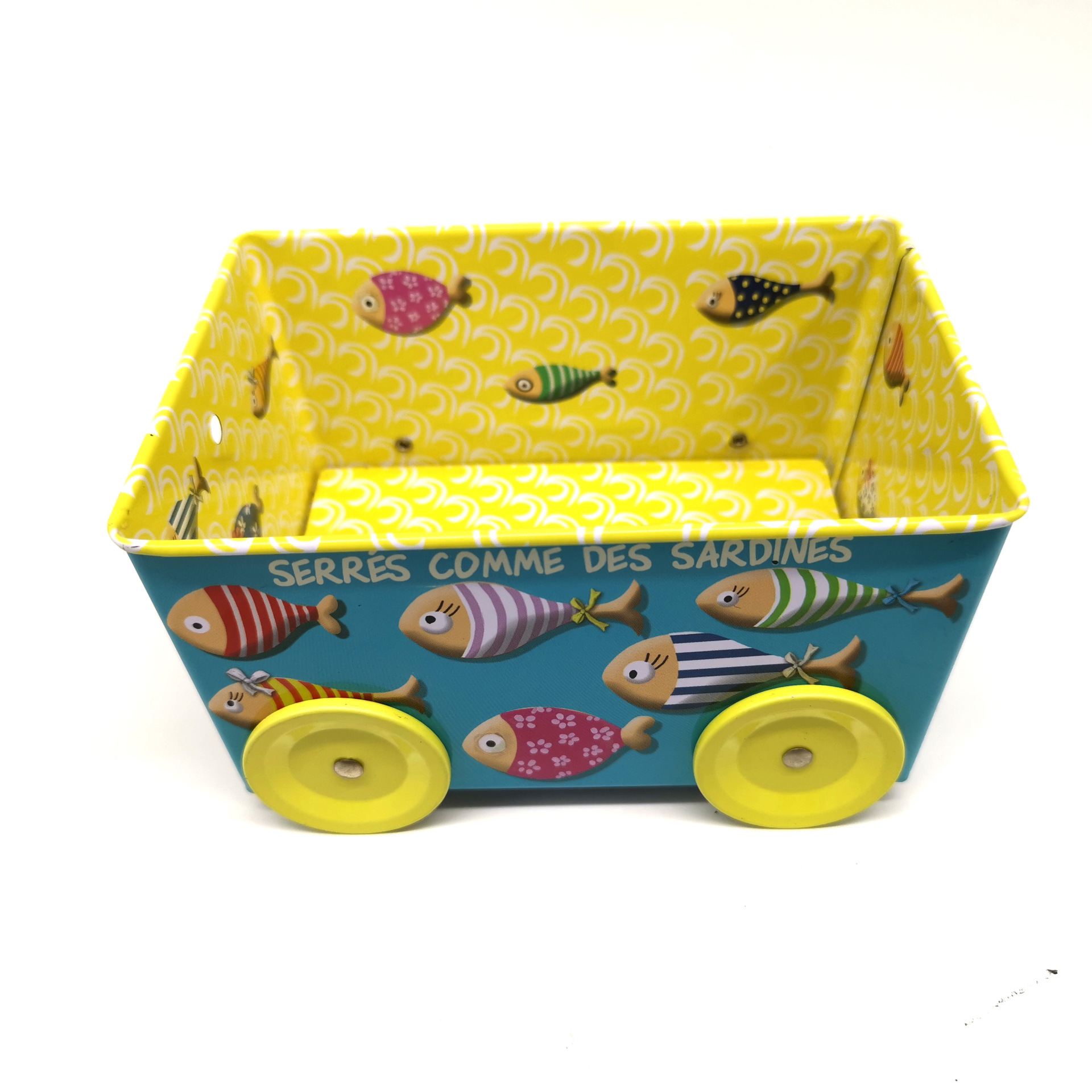 马口铁异形玩具车载罐 梯形卡通沙滩玩具 儿童玩具车厂家定制