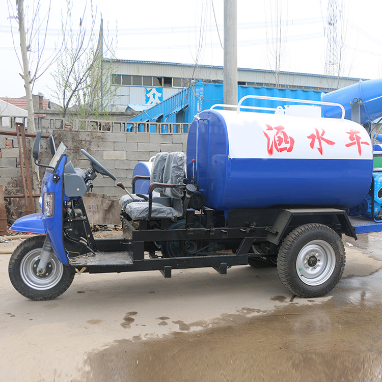 农用三轮雾炮洒水车 工地除尘农用三轮洒水车 半封闭式三轮洒水车