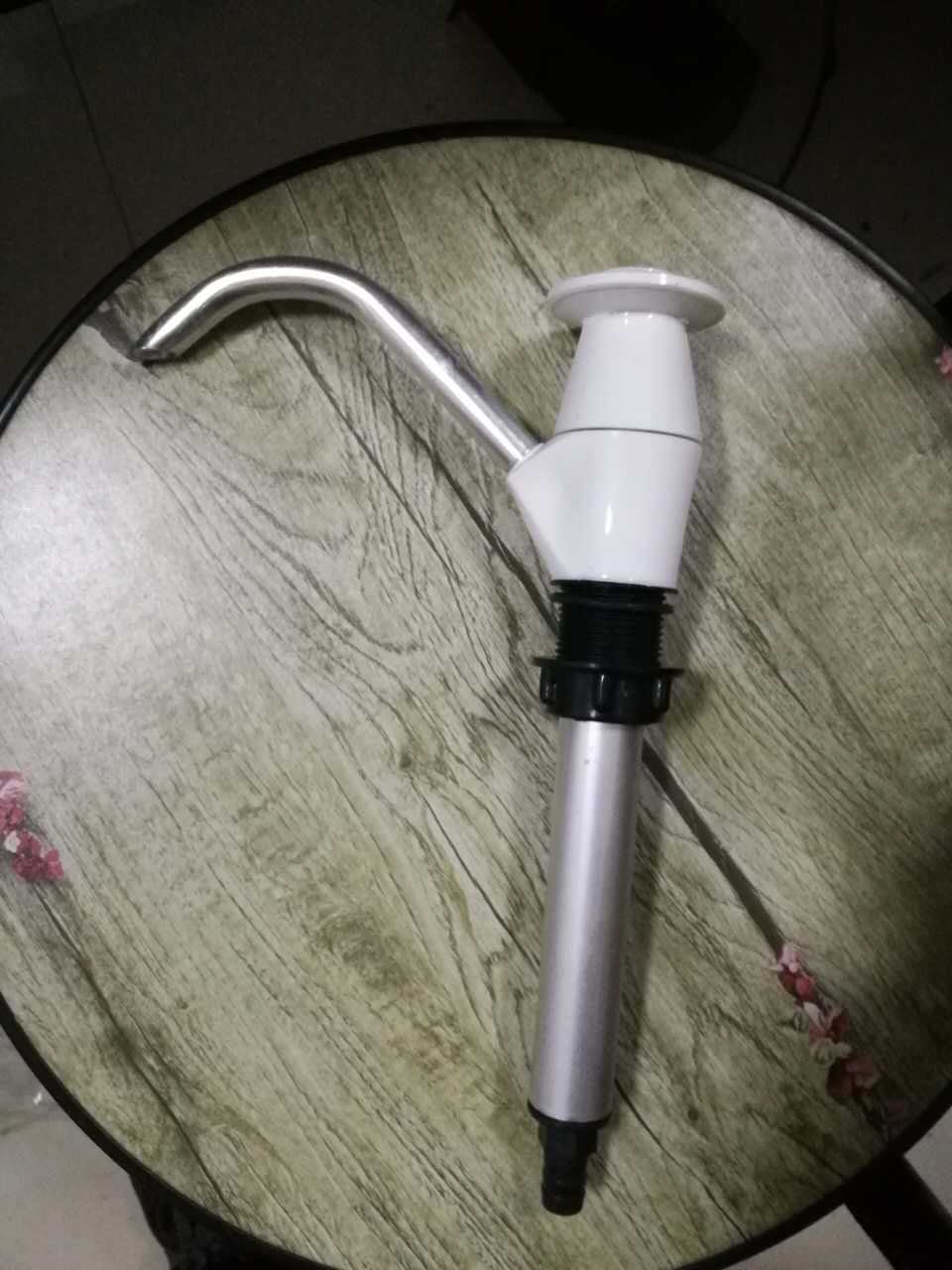 新款厂家直供外销产品抽水式水龙头抽水泵手动抽水器