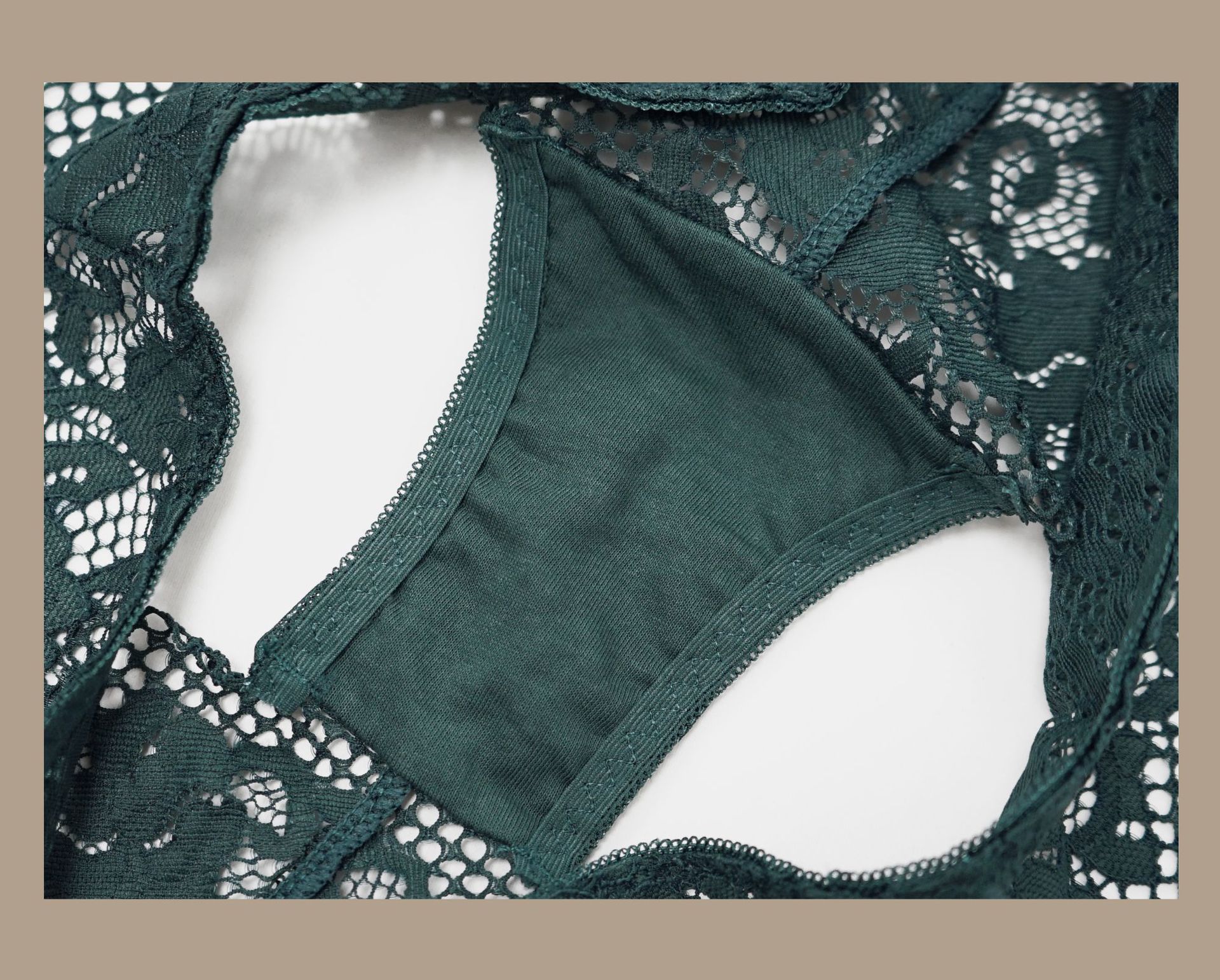 bralette蕾丝三角杯性感法式内衣 无钢圈薄垫小胸女士文胸套装