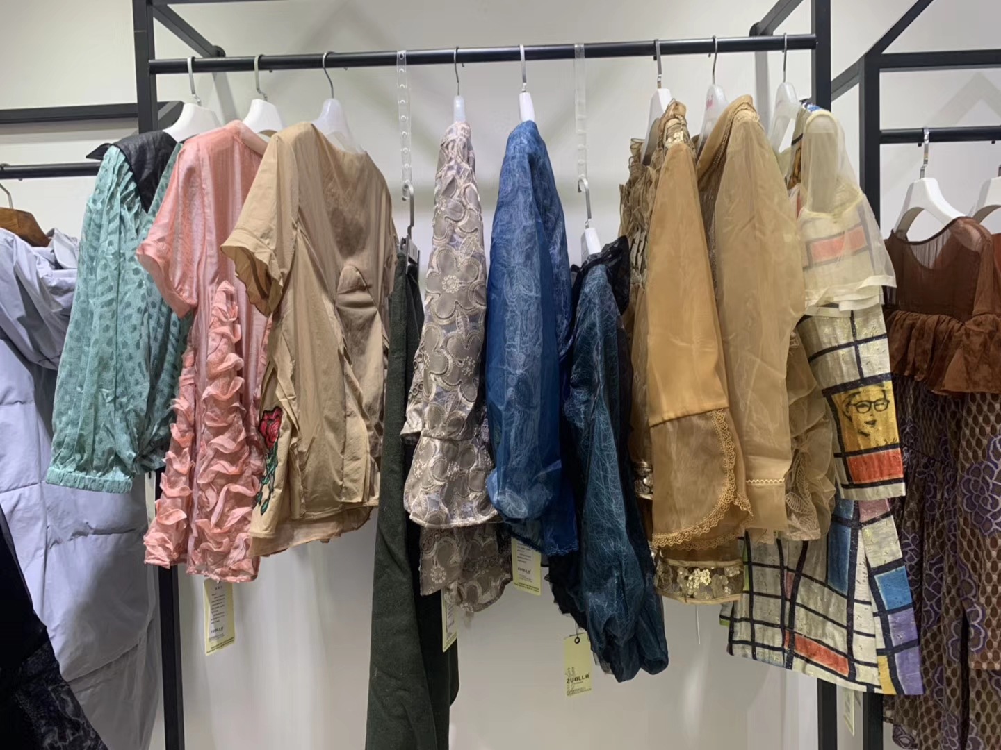 2019新款秋装卓拉香港品牌品牌折扣女装尾货批发专柜正品库存走份