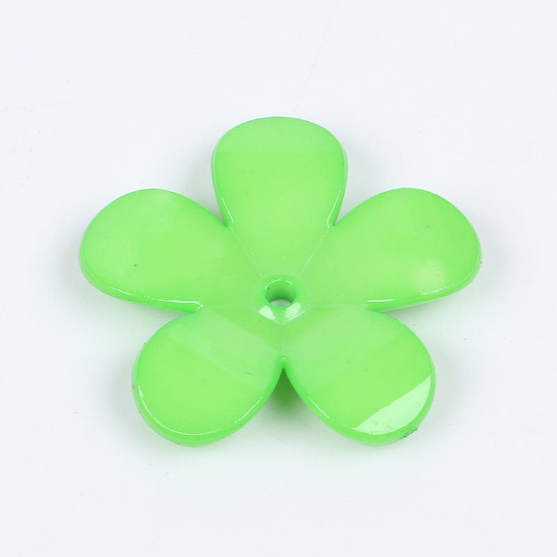 厂家直销实色五花瓣实色珠混色太阳花瓣项链手链亚克力五朵花珠子