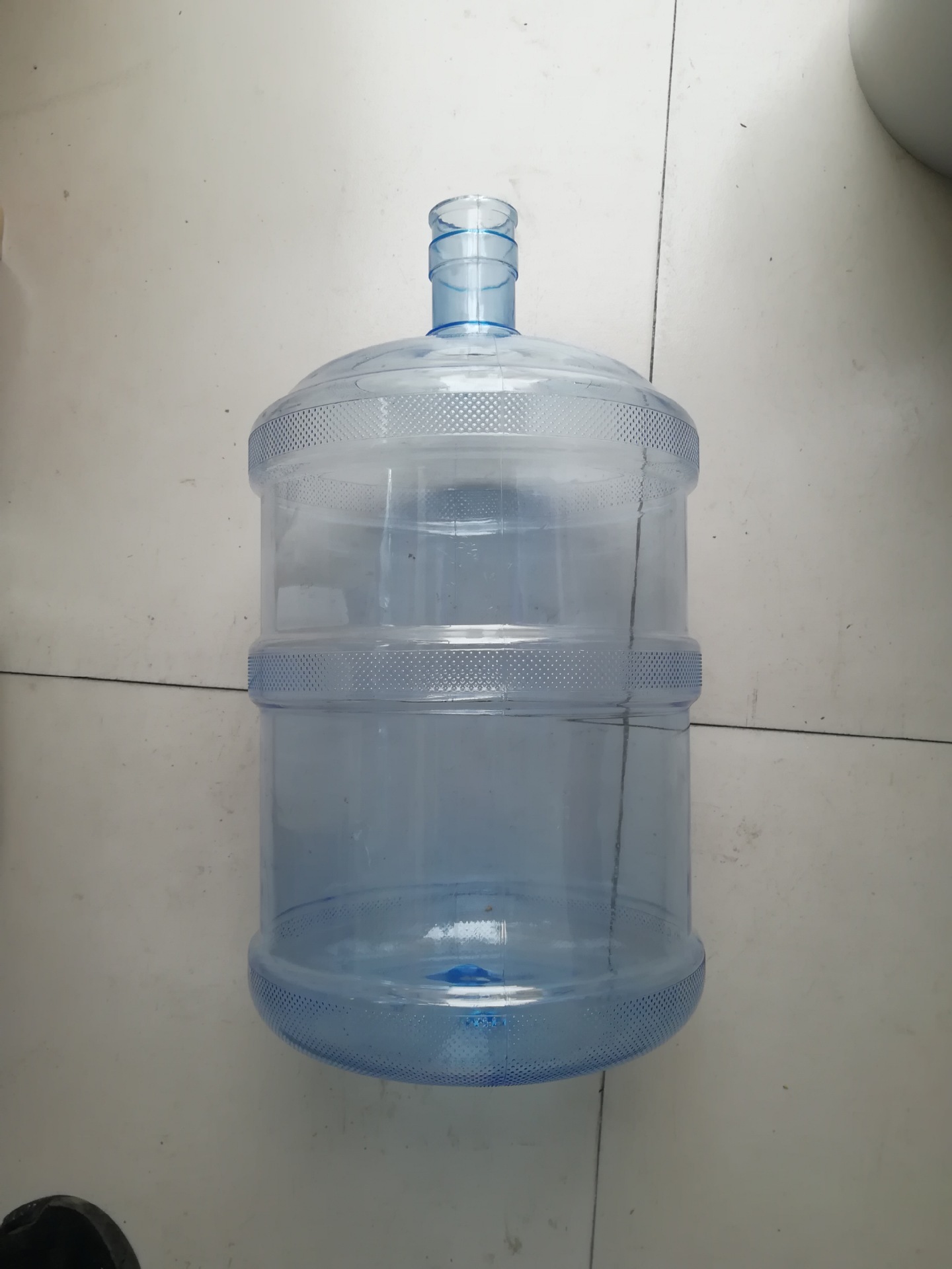 9升纯净水桶pc异型矿泉水桶食品级饮水机桶水厂用桶采购批发
