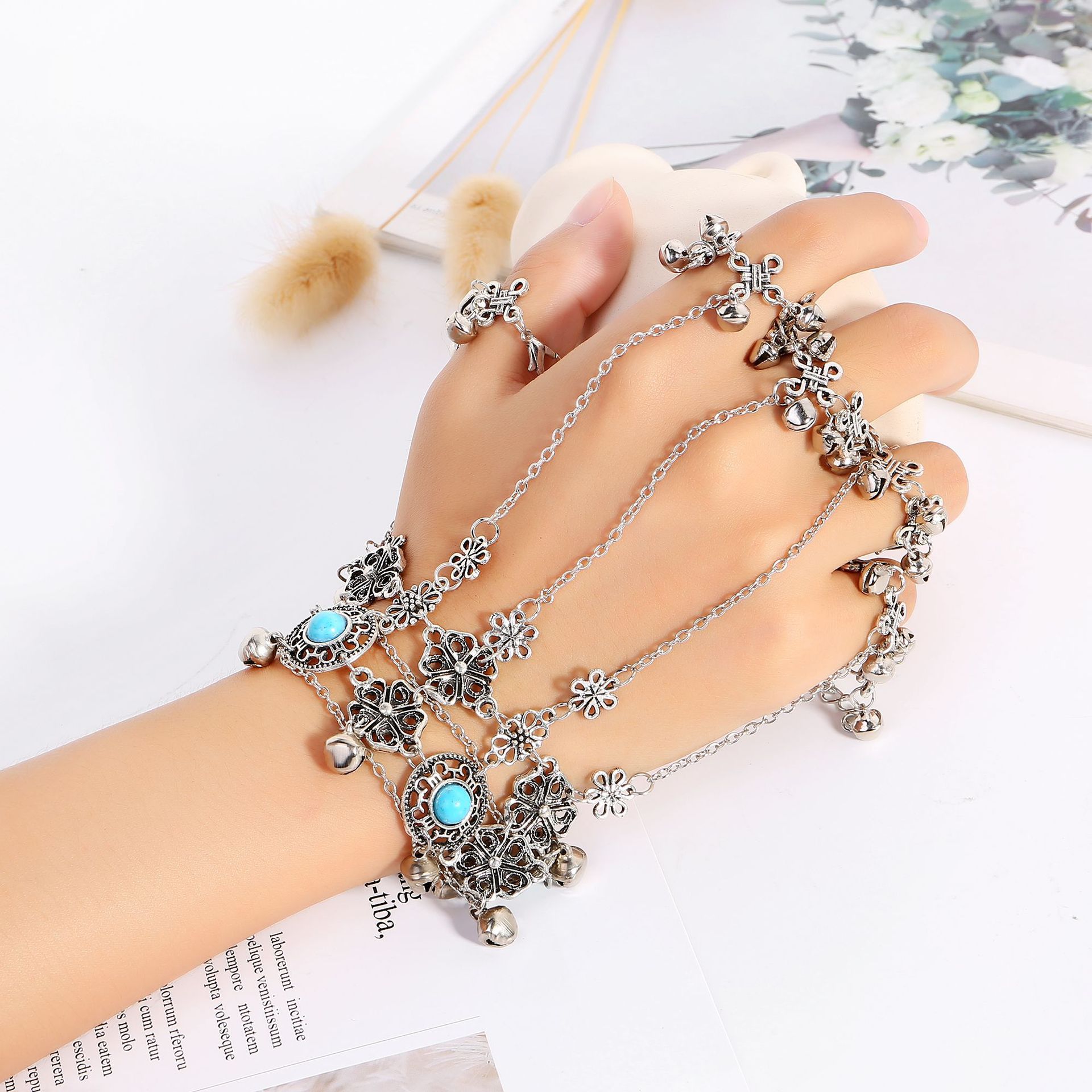 紫霞仙子钻连指古风手链影楼拍摄古装手背链戒指一体链首饰道具女