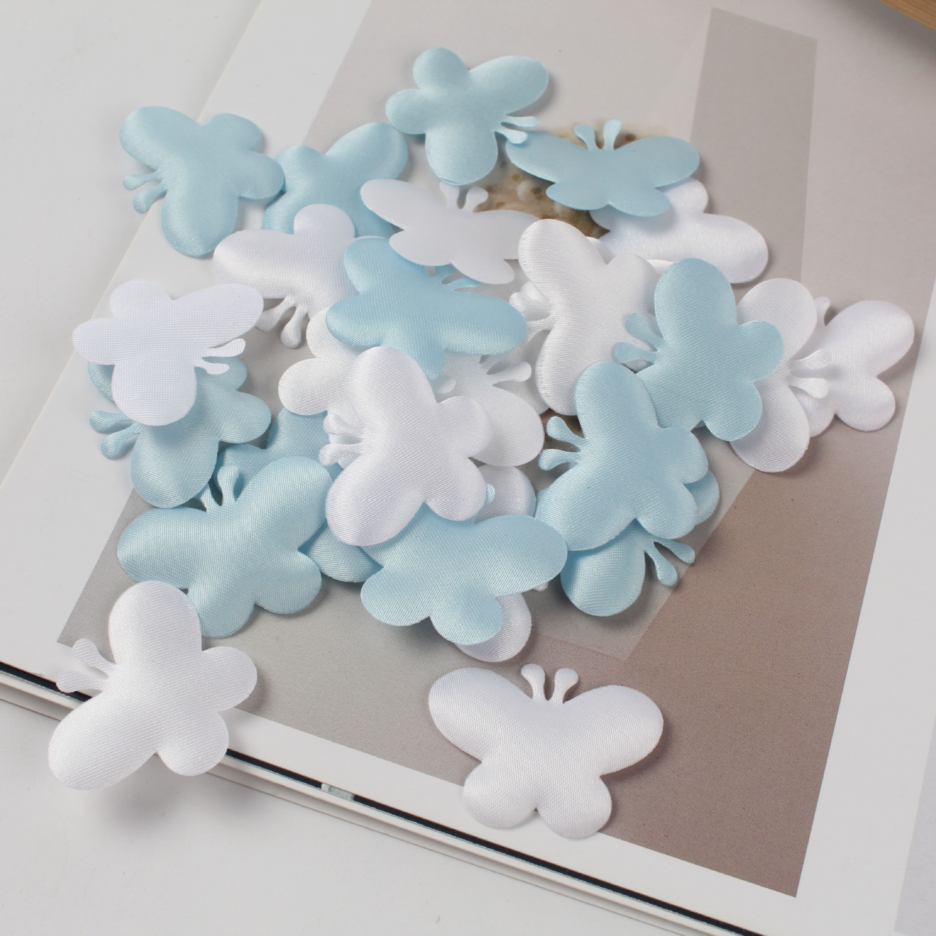 5公分海绵蝴蝶压床撒花婚礼装饰布置纸屑100包