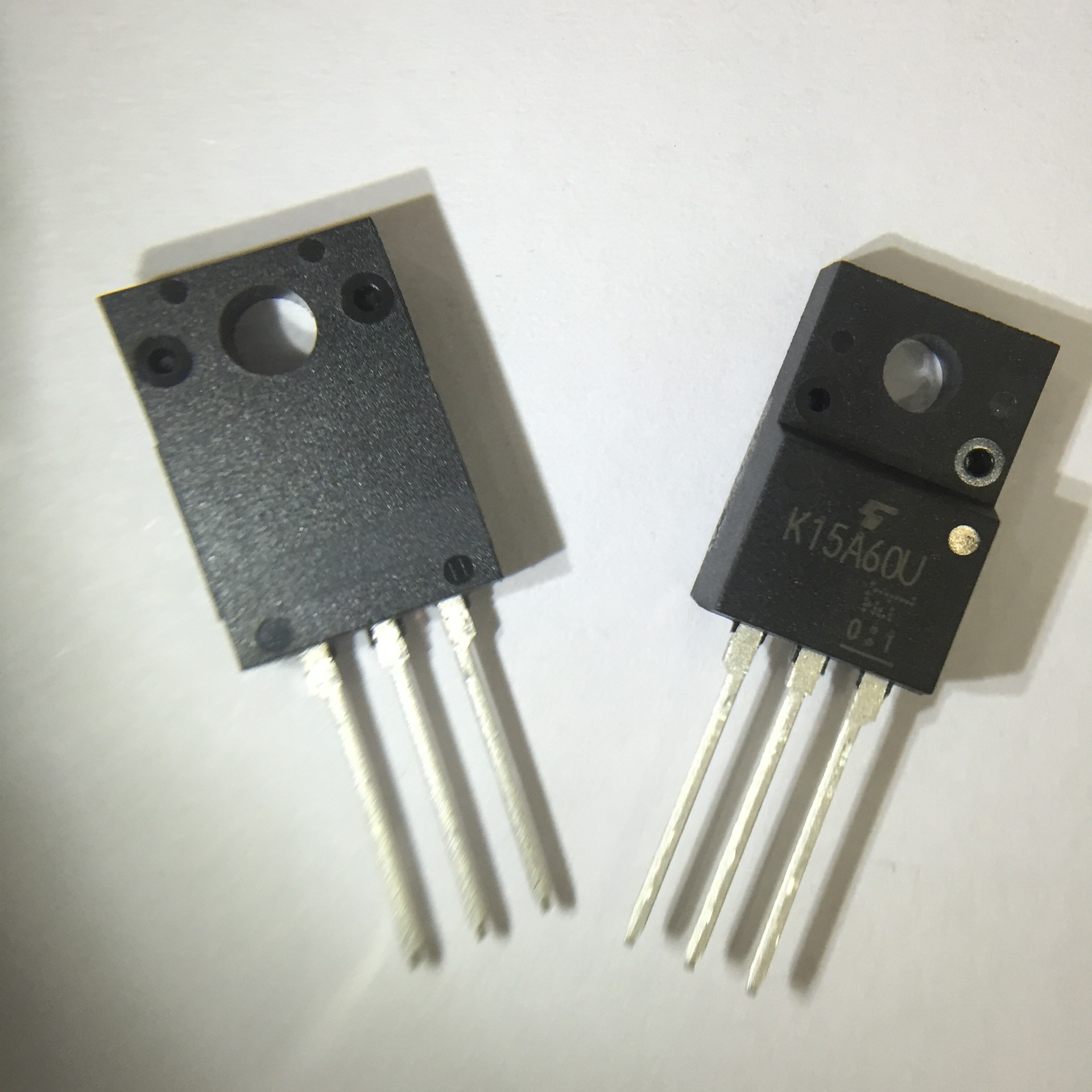 tk15a60u to-220sis mos场效应管 n沟道600v15a tos/东芝原装现货