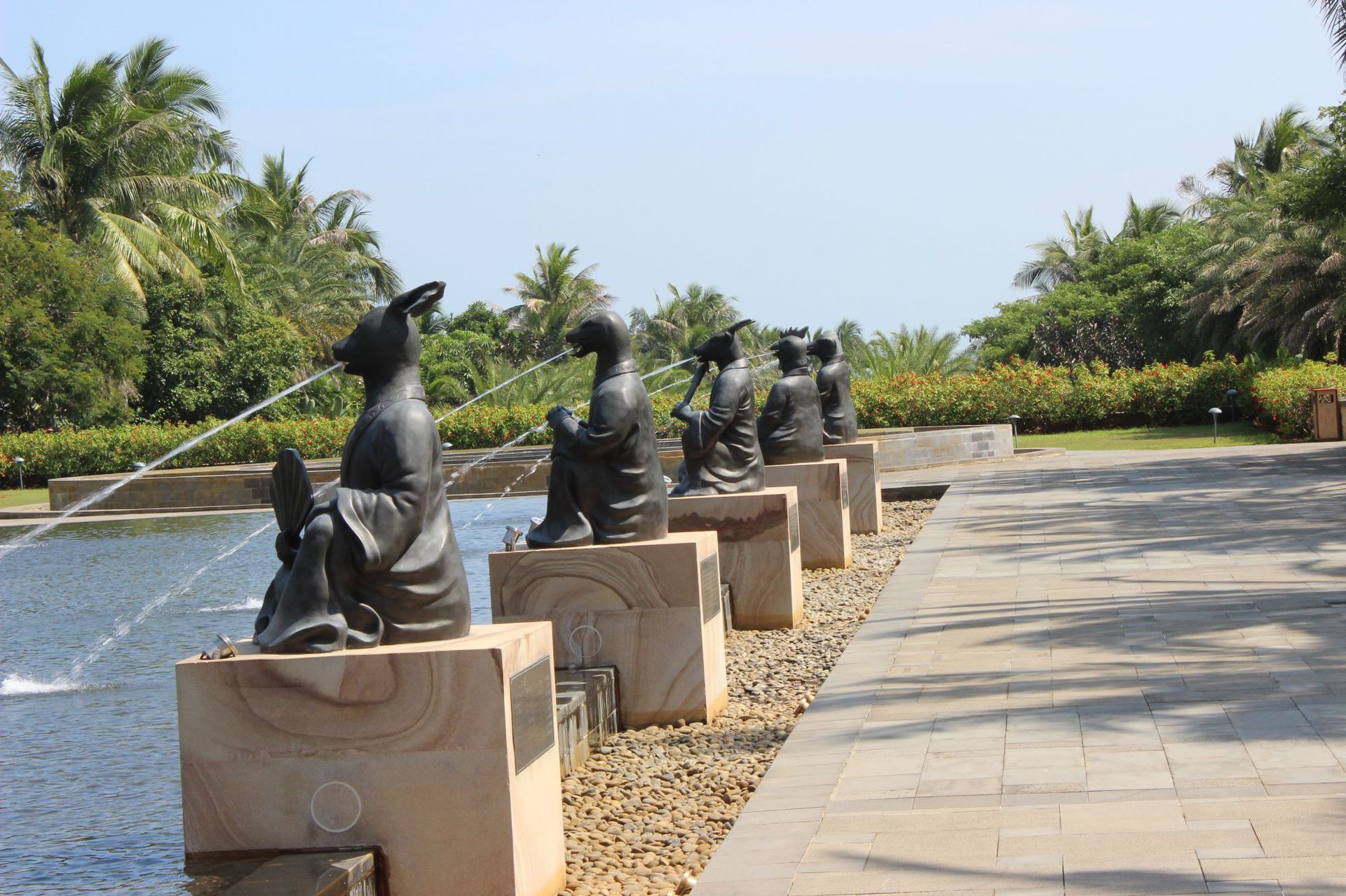 工厂定制铸铜户外欧式人物动物铜雕天鹅吐水喷泉景观水景雕塑装饰