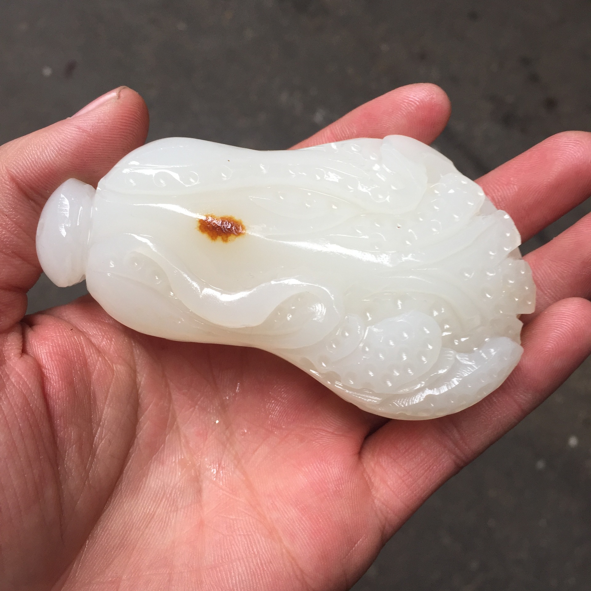 厂家直销和田玉羊脂玉白菜手把件阿富汗玉带皮籽料手玩件送岳父