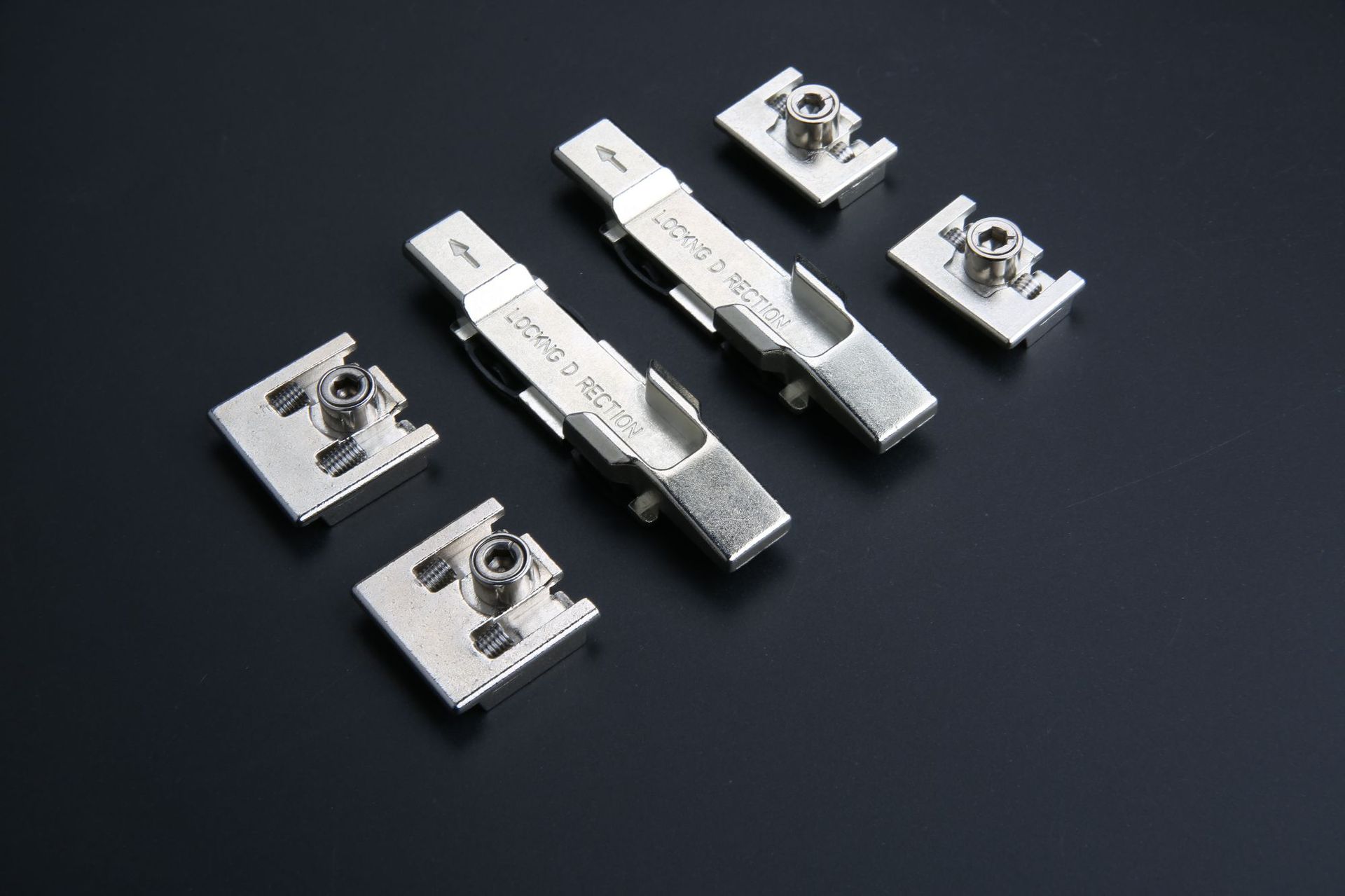 断桥平开窗锁点锁座德国好博门窗配件欧标宽槽四件套防撬锁杆锁点