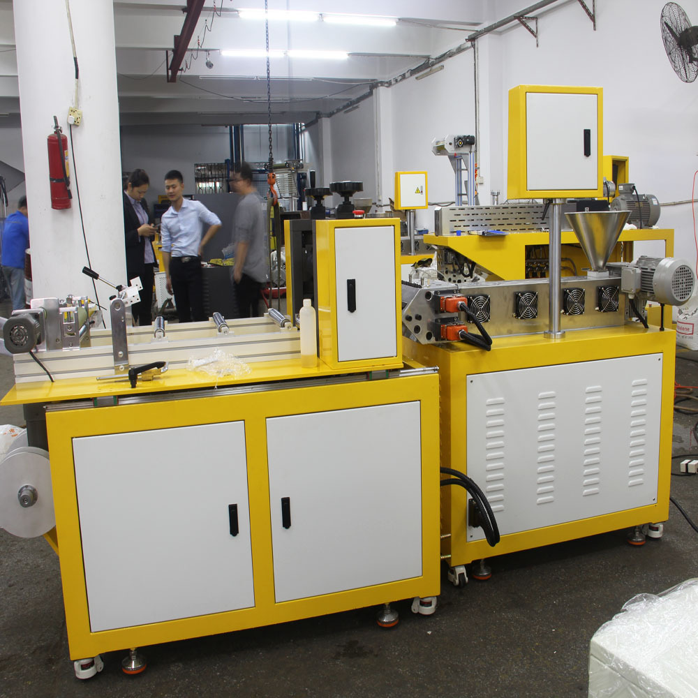 定制机型膜宽500mm双螺杆挤出流延膜机 tppe弹性体薄膜流延机