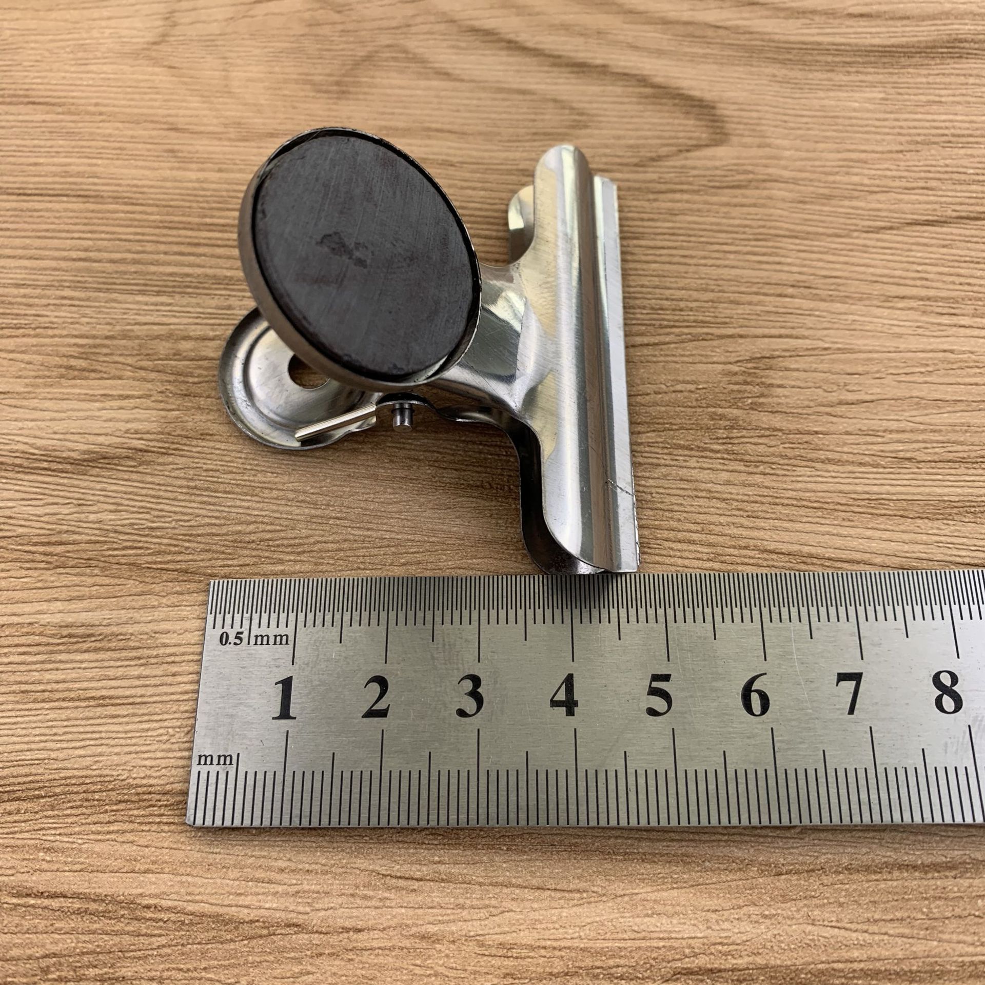 现货50mm金属圆形磁铁夹 办公家用不锈铁强磁磁性夹子厂家直销