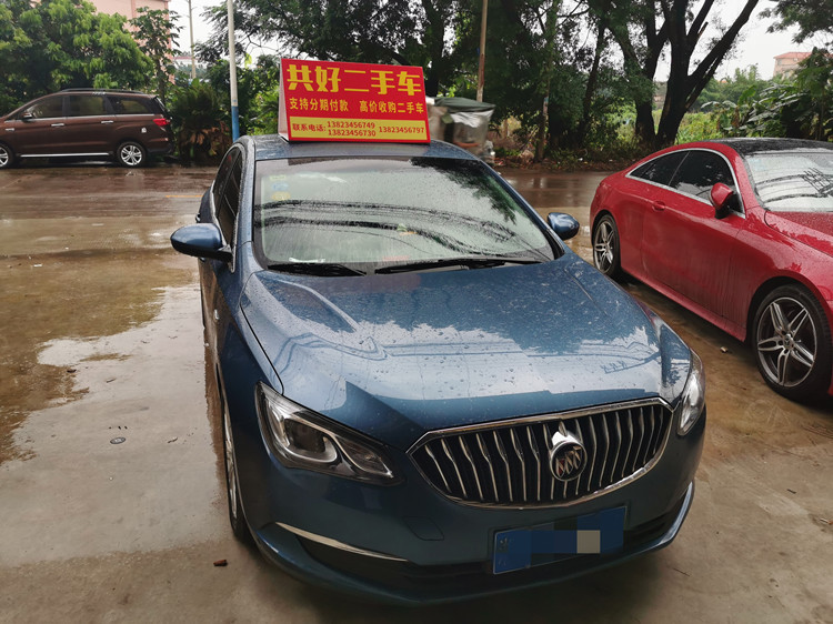 车顶三角广告牌kt板车牌二手汽车转让牌三角形广告立牌车顶展示牌