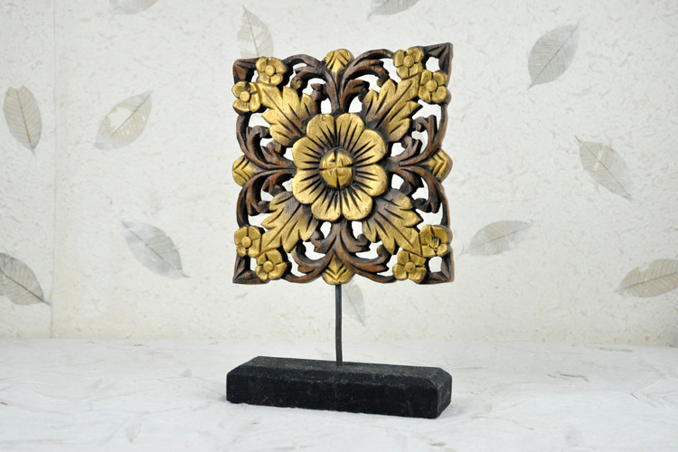 制作工艺 雕刻 纹饰图案 山水花卉 摆挂形式 摆饰 风格 东南亚 造型