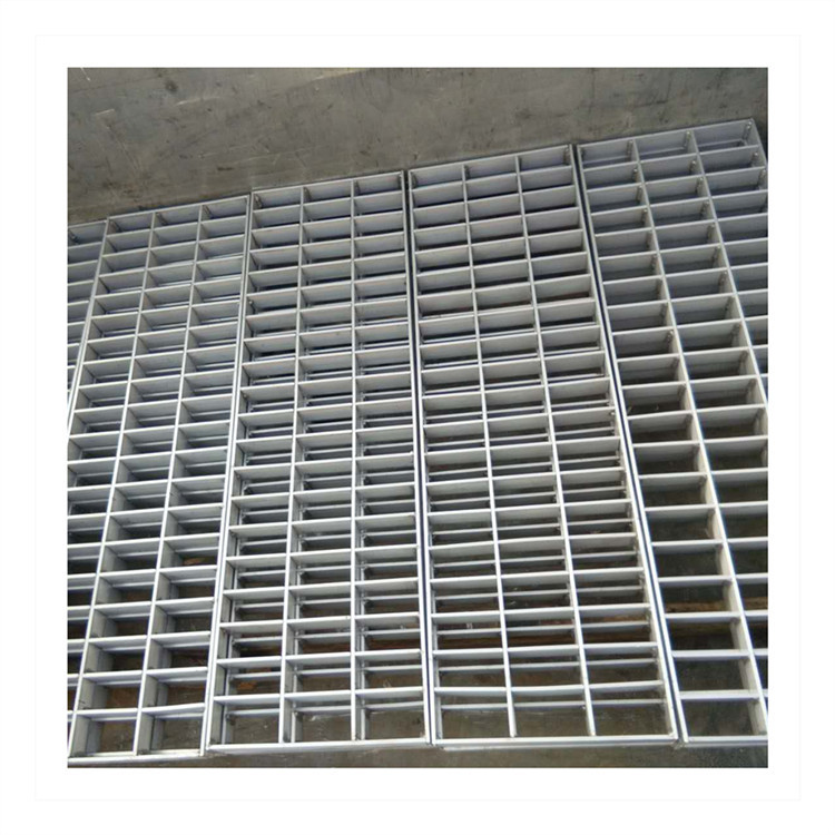 顺富生产齿形铝格栅 装饰带框铝合金铝格栅 排气口铝格栅