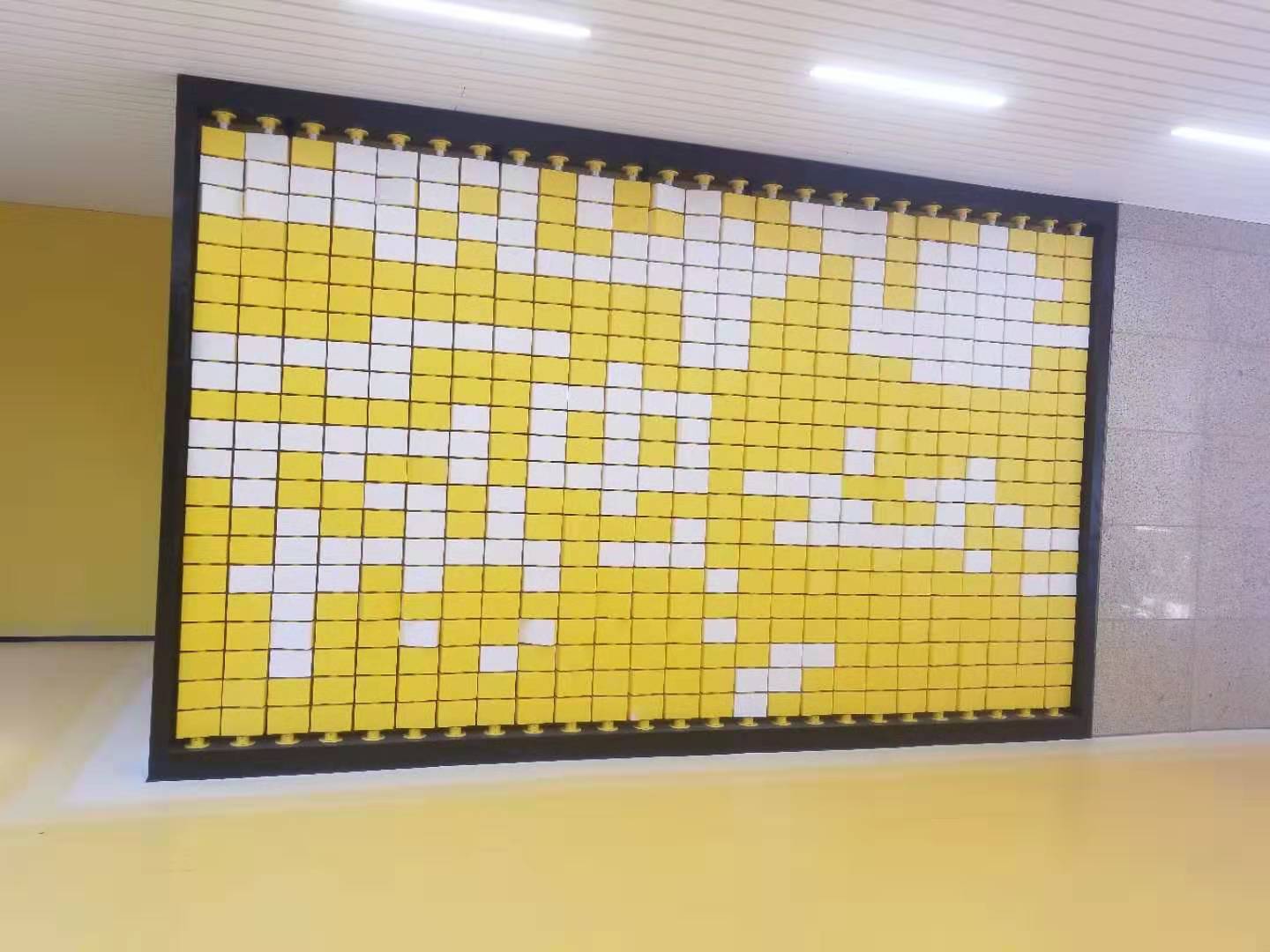 工厂直销翻板墙 翻翻乐 游乐互动墙 组字广告墙景观墙 定制双色