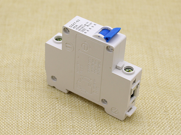 电动车三轮车通用空气开关保险开关保护断电开关断路器40a150a