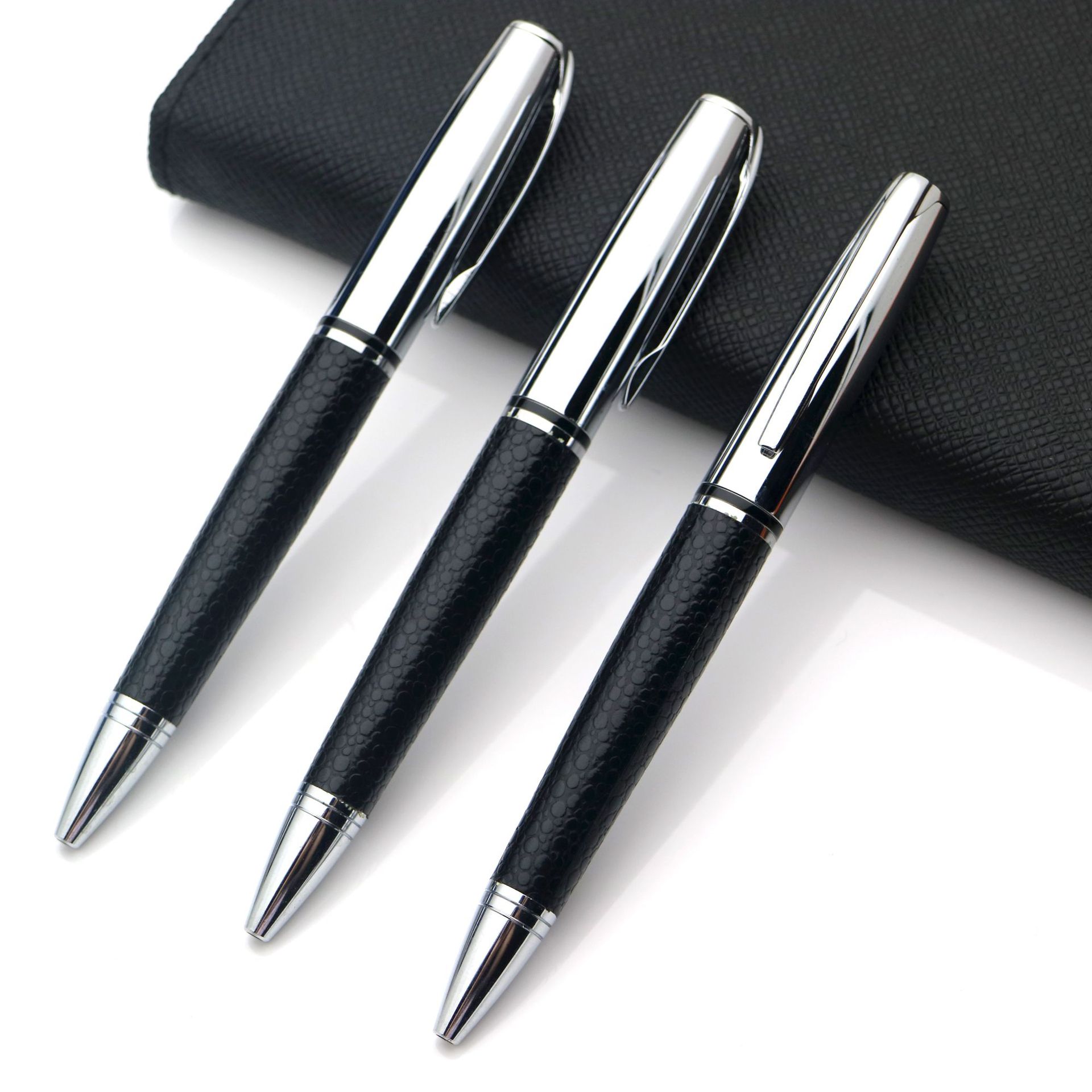 金属笔杆包皮圆珠笔logo定制 商务馈赠pu皮革金属笔工厂定制
